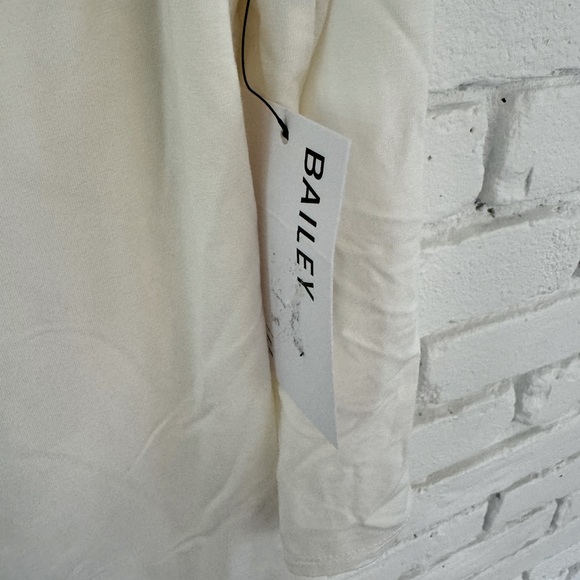 Bailey 44 Top - Crème Color & Sequins/Lace Design - Size XL - Picture 7 of 10